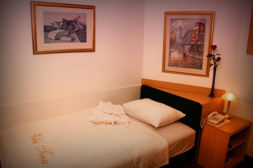 Hotel Vila Tina Загреб Экстерьер фото