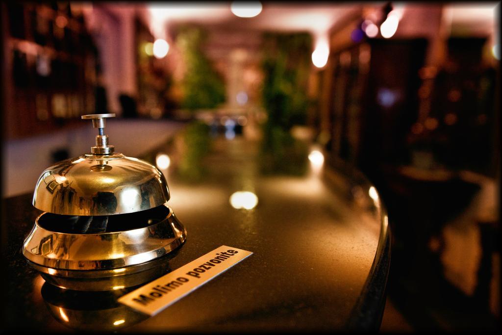 Hotel Vila Tina Загреб Экстерьер фото