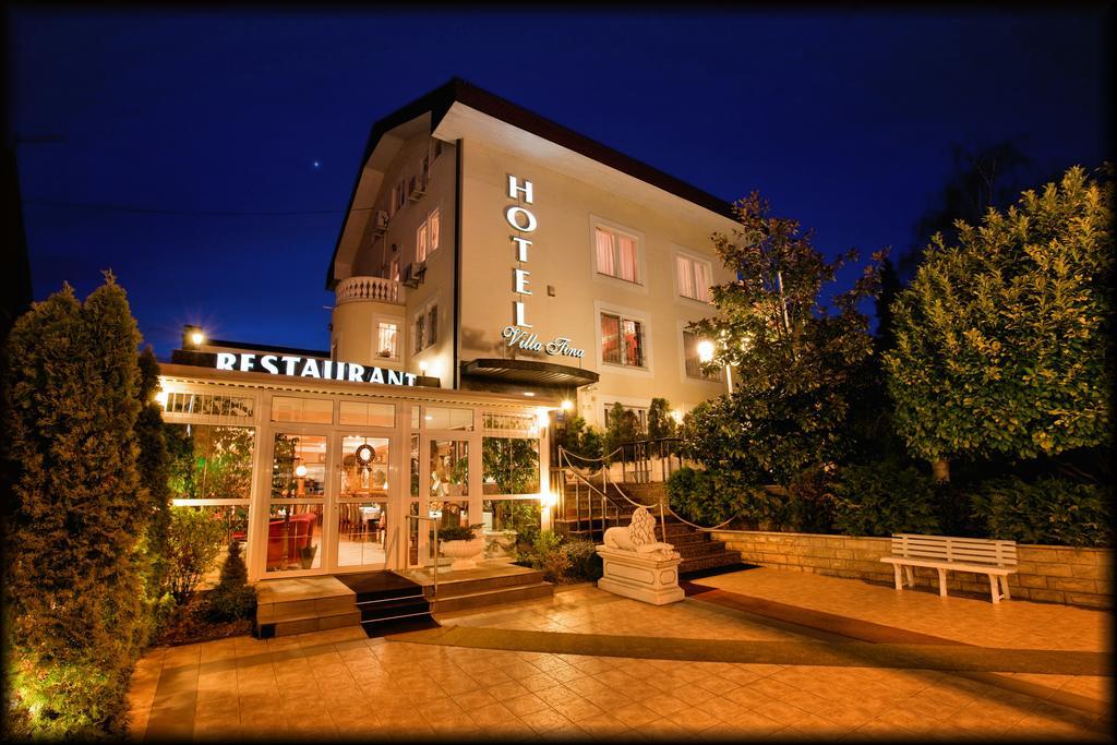 Hotel Vila Tina Загреб Экстерьер фото