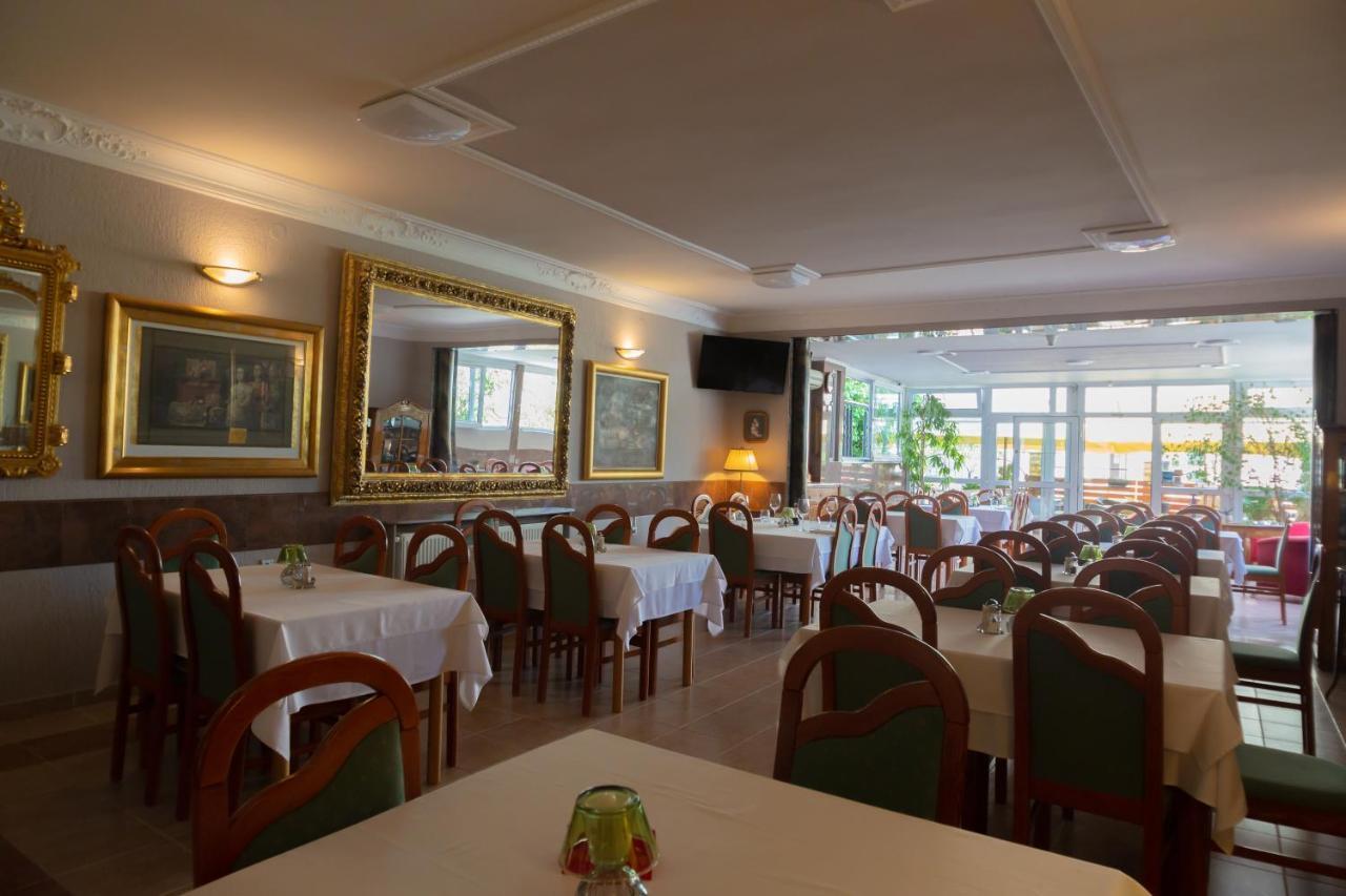 Hotel Vila Tina Загреб Экстерьер фото
