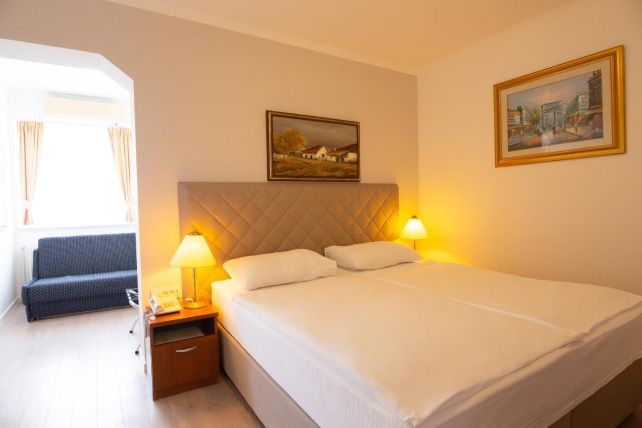 Hotel Vila Tina Загреб Экстерьер фото